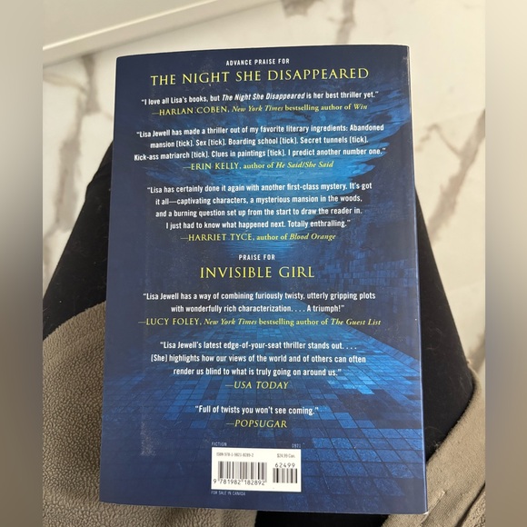 3/$30 The Night She Disappeared - Picture 3 of 3